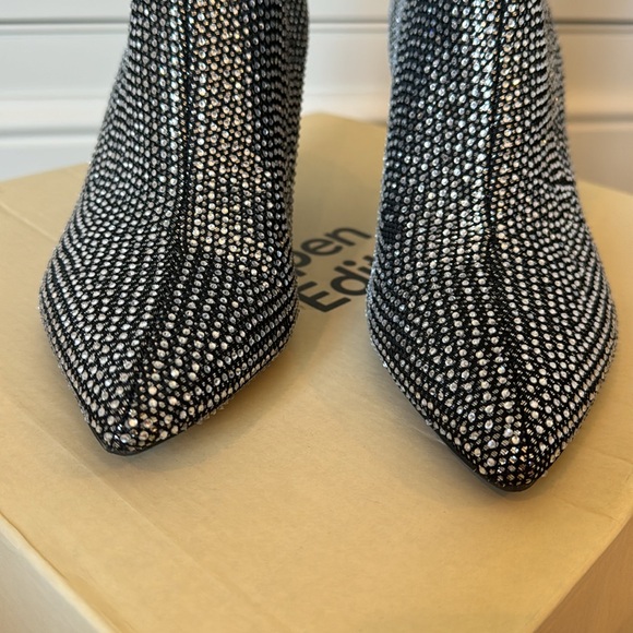 Open Edit Tilly Crystal Embellished Bootie in Silver Size 7.5 - Picture 6 of 13
